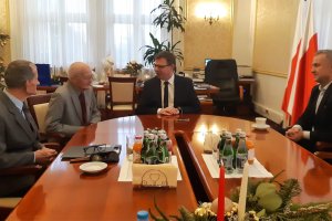 Ma 100 lat i jest wyjątkowym świadkiem historii Polski. Wojewoda uhonorował zasługi Wołyniaka Kazimierza Boguckiego