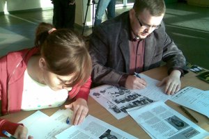 Piszą listy w obronie praw człowieka