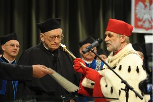  Wspomnienie o prof. Władysławie Bartoszewskim