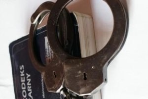 To był wyjątkowo okrutny gwałt. Policja szuka kolejnych ofiar.