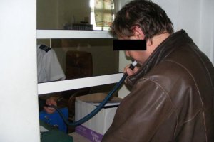 Kompletnie pijani rodzice