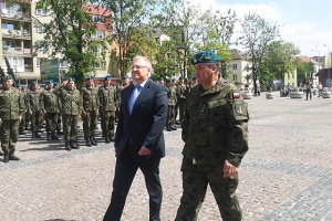 W Gołdapi powitano żołnierzy wracających z Kosowa