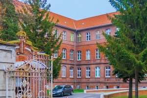 Poprawia się sytuacja w szpitalach w Elblągu i Braniewie. Wkrótce elbląska placówka rozpocznie program leczenia amantadyną
