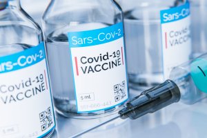 Do szpitali w regionie dotarło ponad 7 tysięcy dawek szczepionek przeciw COVID-19
