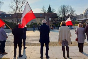 Mija 11 lat od tragedii, która poruszyła wszystkich Polaków. Olsztyn uczcił pamięć 96 ofiar katastrofy smoleńskiej
