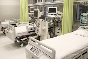 Wzrasta liczba pacjentów na oddziałach covidowych w Elblągu i Braniewie