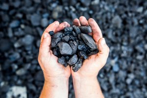 Olsztyński MPEC sprzeda zapasy węgla z Kazachstanu. Kto może przystąpić do aukcji?