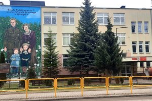 Odsłonięto mural rotmistrza Pileckiego. Zobacz zdjęcia z uroczystości w Olsztynku
