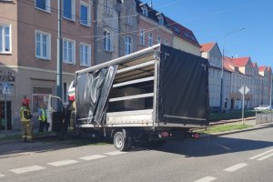 Wypadek tramwaju i samochodu dostawczego w Elblągu