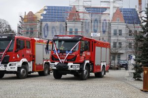 Strażacy z powiatu piskiego mają nowe wozy ratowniczo-gaśnicze