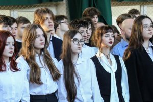 Licealiści z Olsztyna uczcili Dzień Pamięci Ofiar Stanu Wojennego