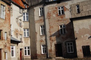 Zaniedbane olsztyńskie podwórka zyskają drugie życie
