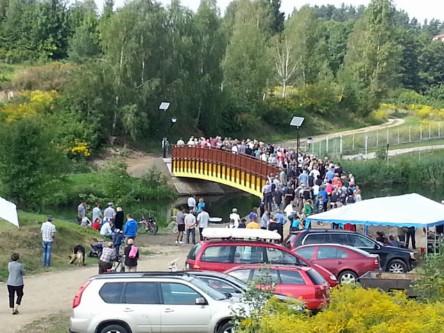 Kieźliny świętowały z okazji otwarcia nowego mostu