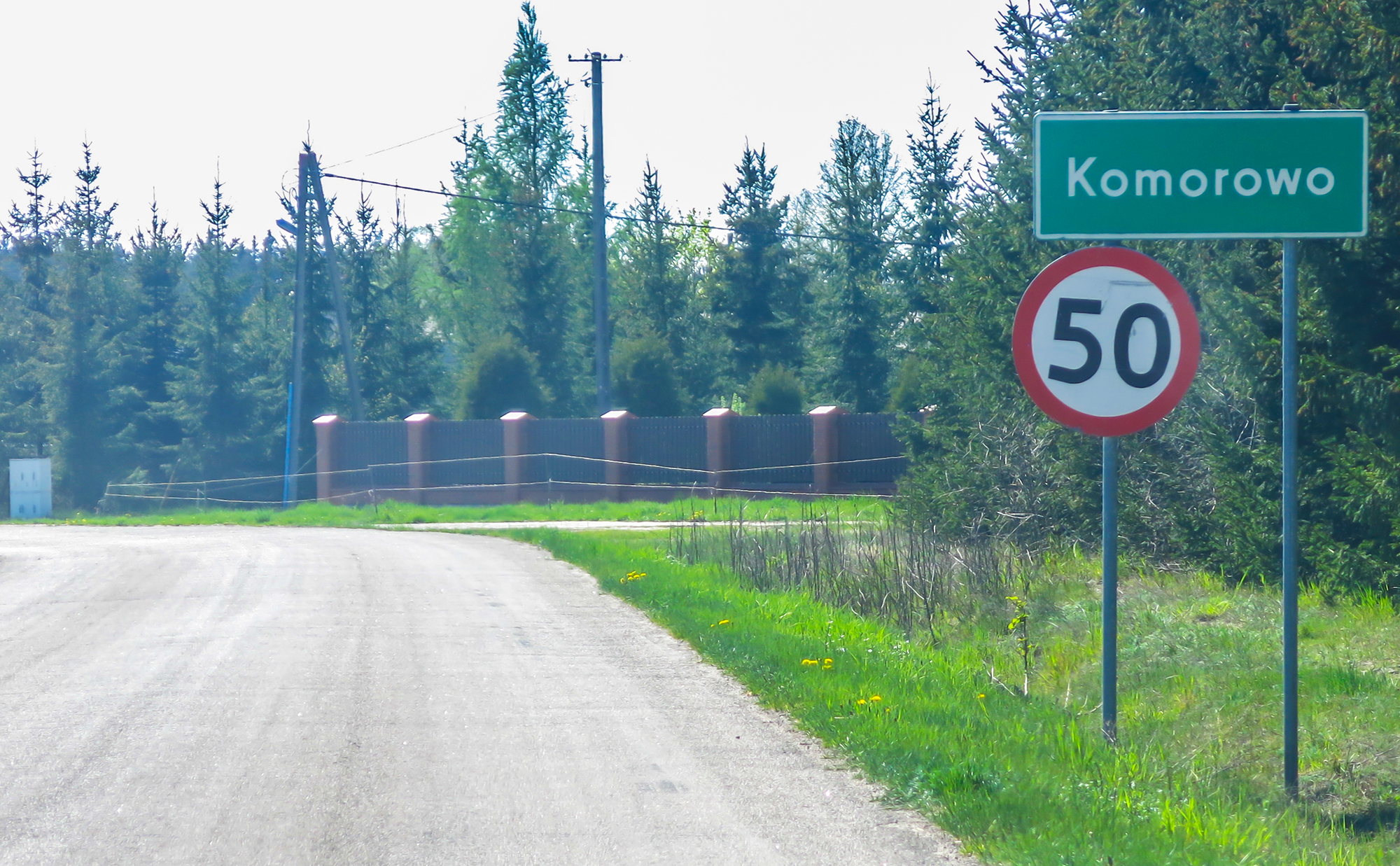 Wyciek oleju w pobliżu Komorowa