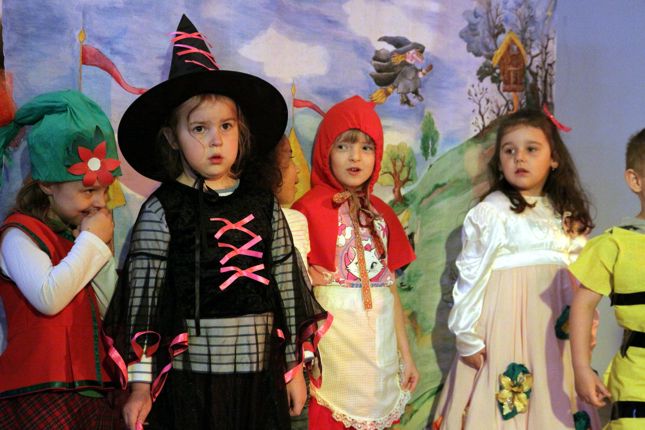 Fiku Miku w teatrzyku Zdjęcie strony internetowej MOK w Olsztynie