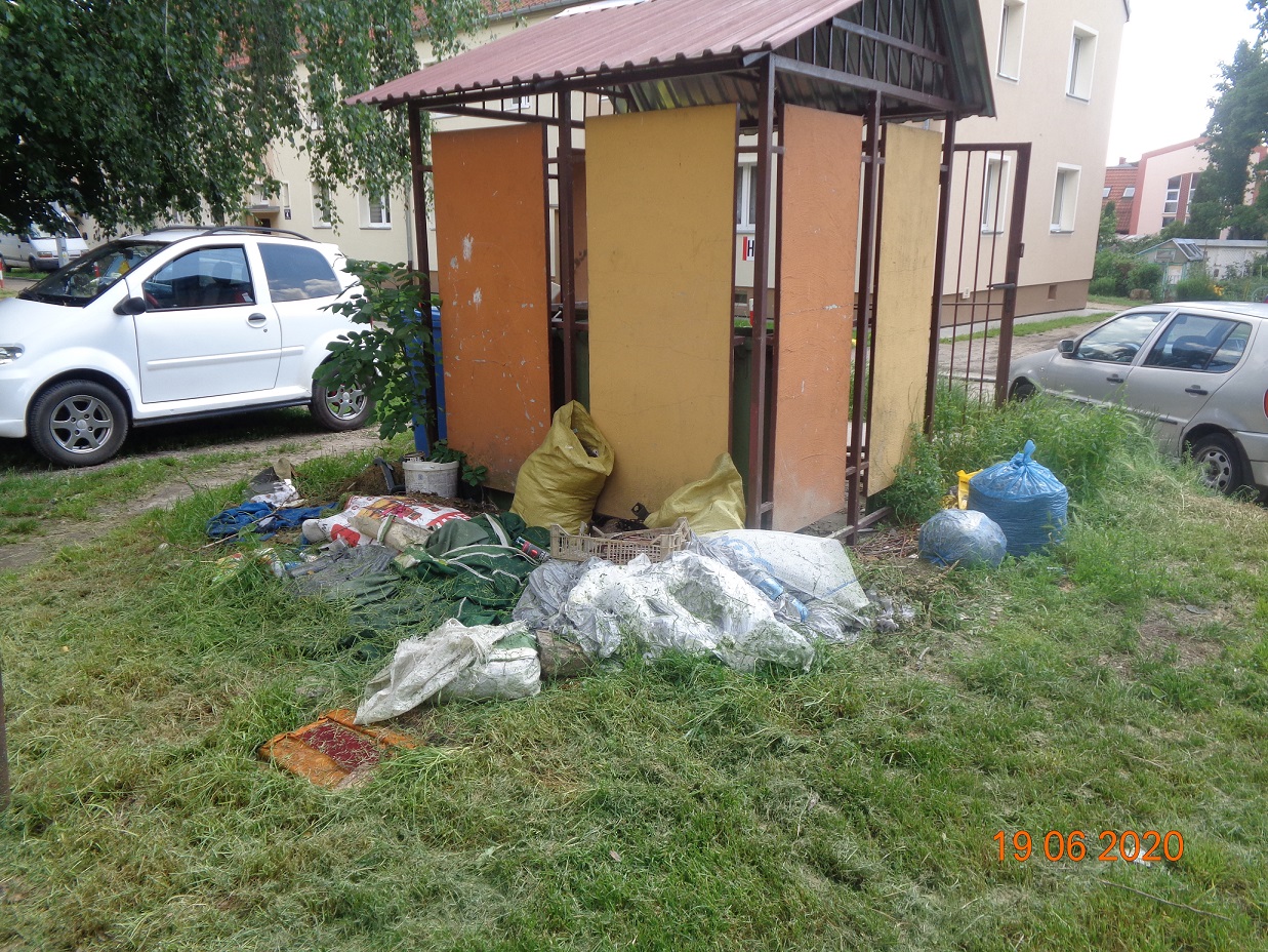 Straż Miejska walczy z mieszkańcami zaśmiecającymi Elbląg. Pomoże w tym specjalna fotokomórka