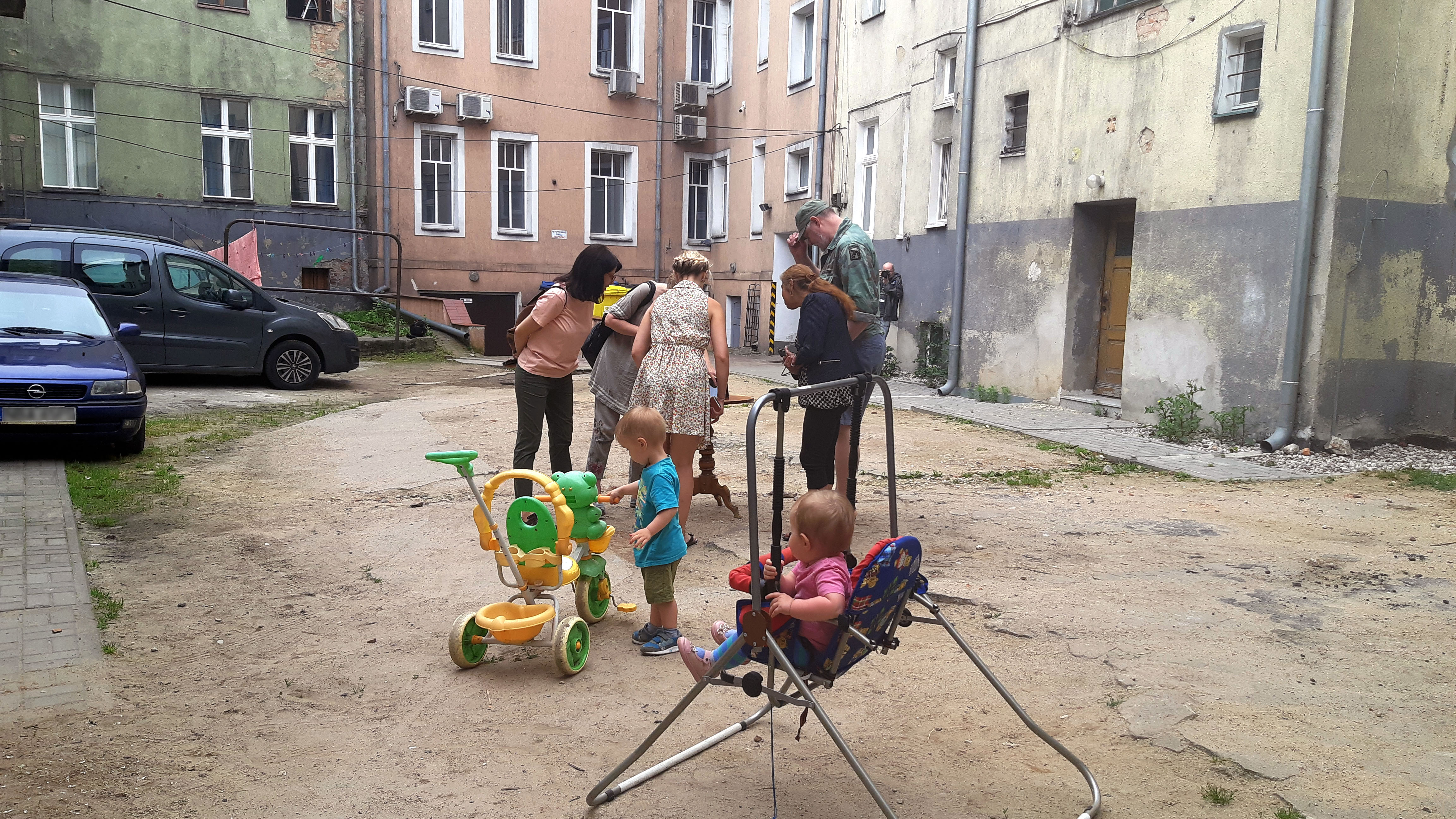 Zaniedbane i bez pomysłu zamienią się w przyjazne i służące odpoczynkowi. Mowa o „Podwórkach z natury”