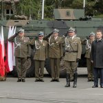 Szef MON odwiedził żołnierzy 16. Dywizji Zmechanizowanej. „Szczególnie dziękuję za służbę na granicy polsko-białoruskiej”