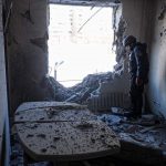 Rosyjski czołg ostrzelał dom seniora. Zginęło 56 osób