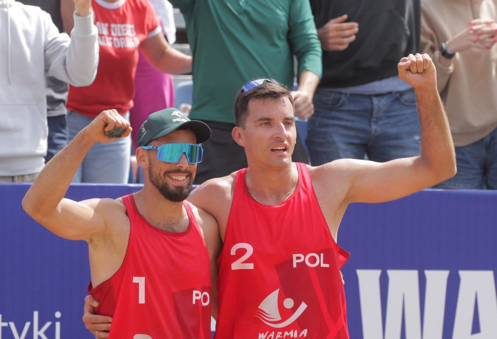 Bartosz £osiak (L) i Michał Bryl. Fot. PAP/Tomasz Waszczuk