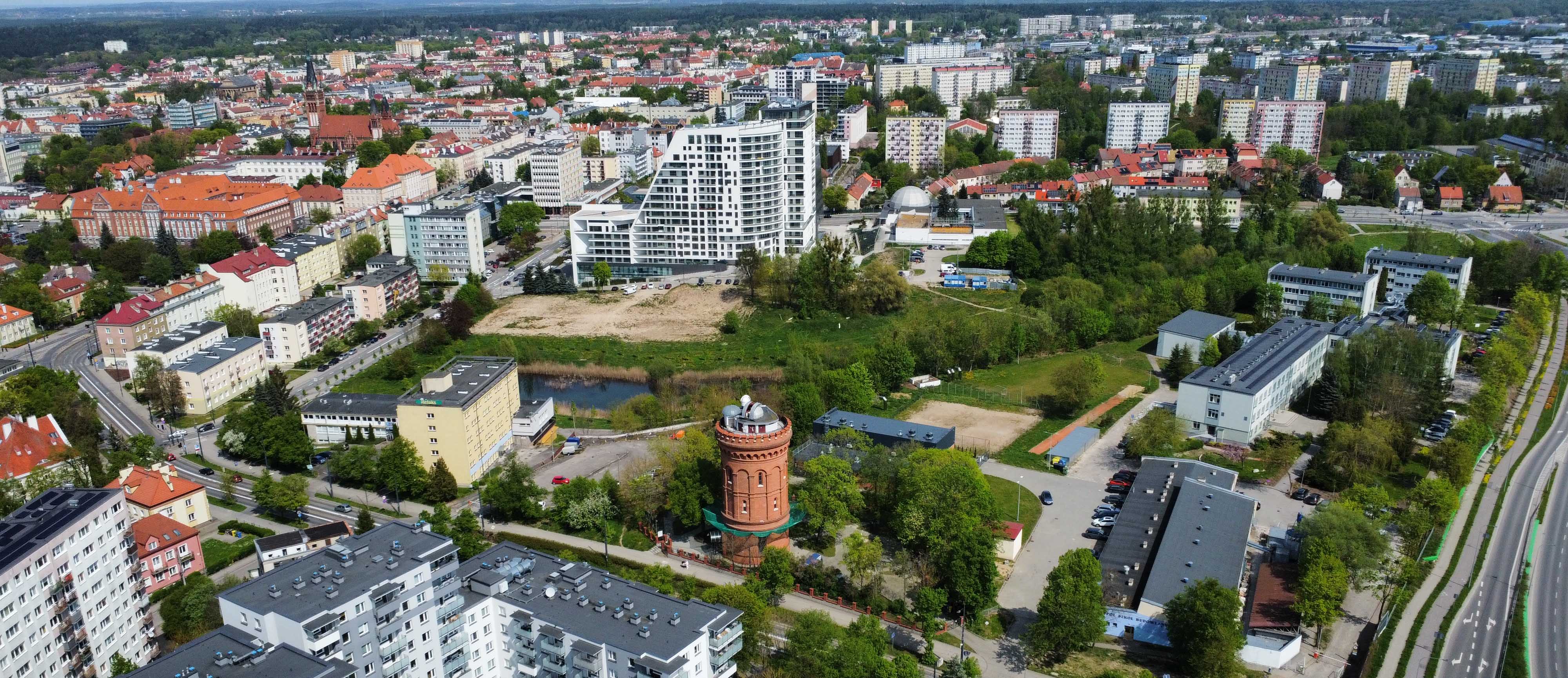Jak połączyć naturę z zabudową? Eksperci zabrali mieszkańców na spacer
