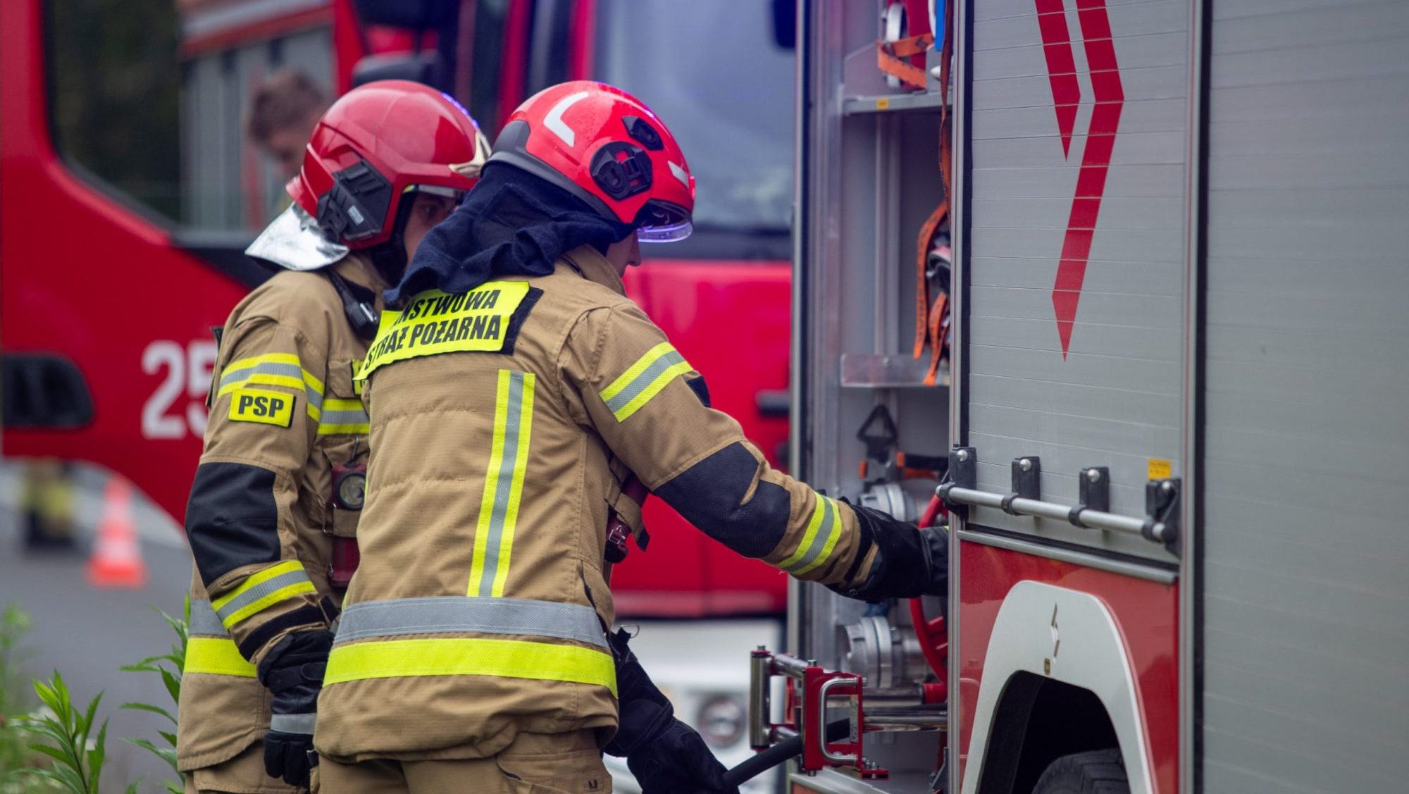 Pożar w Nowym Mieście Lubawskim. Spłonęło mieszkanie, 17-latka w szpitalu