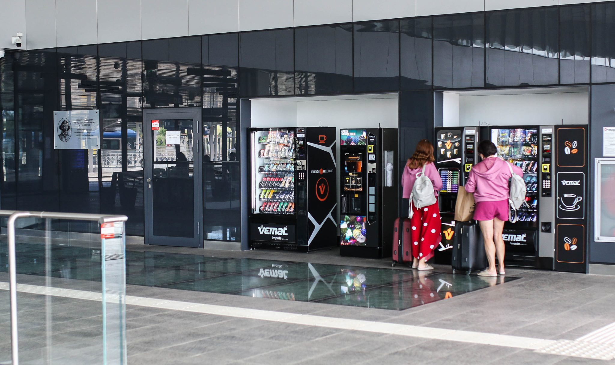 Podróżni o dworcu w Olsztynie: komfort podróży na plus, windy i gastronomia do poprawy