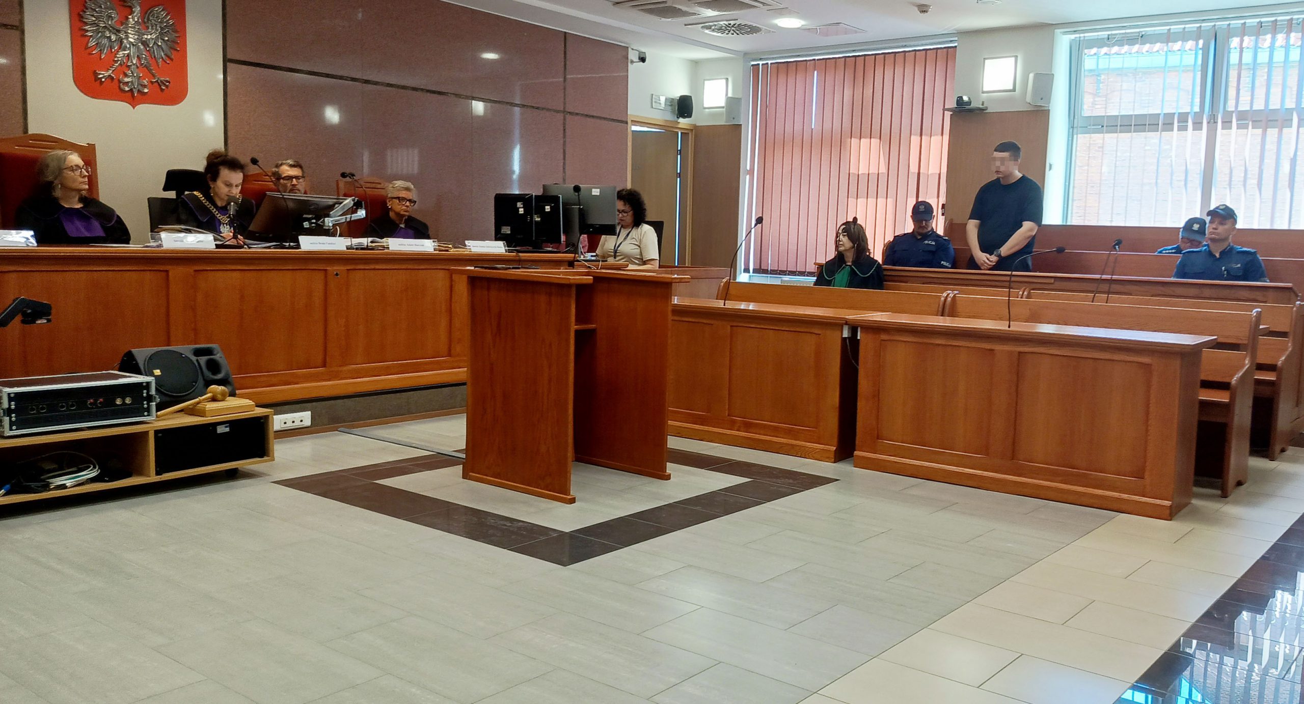 Ruszył proces 18-latka oskarżonego o zabójstwo w wigilijną noc