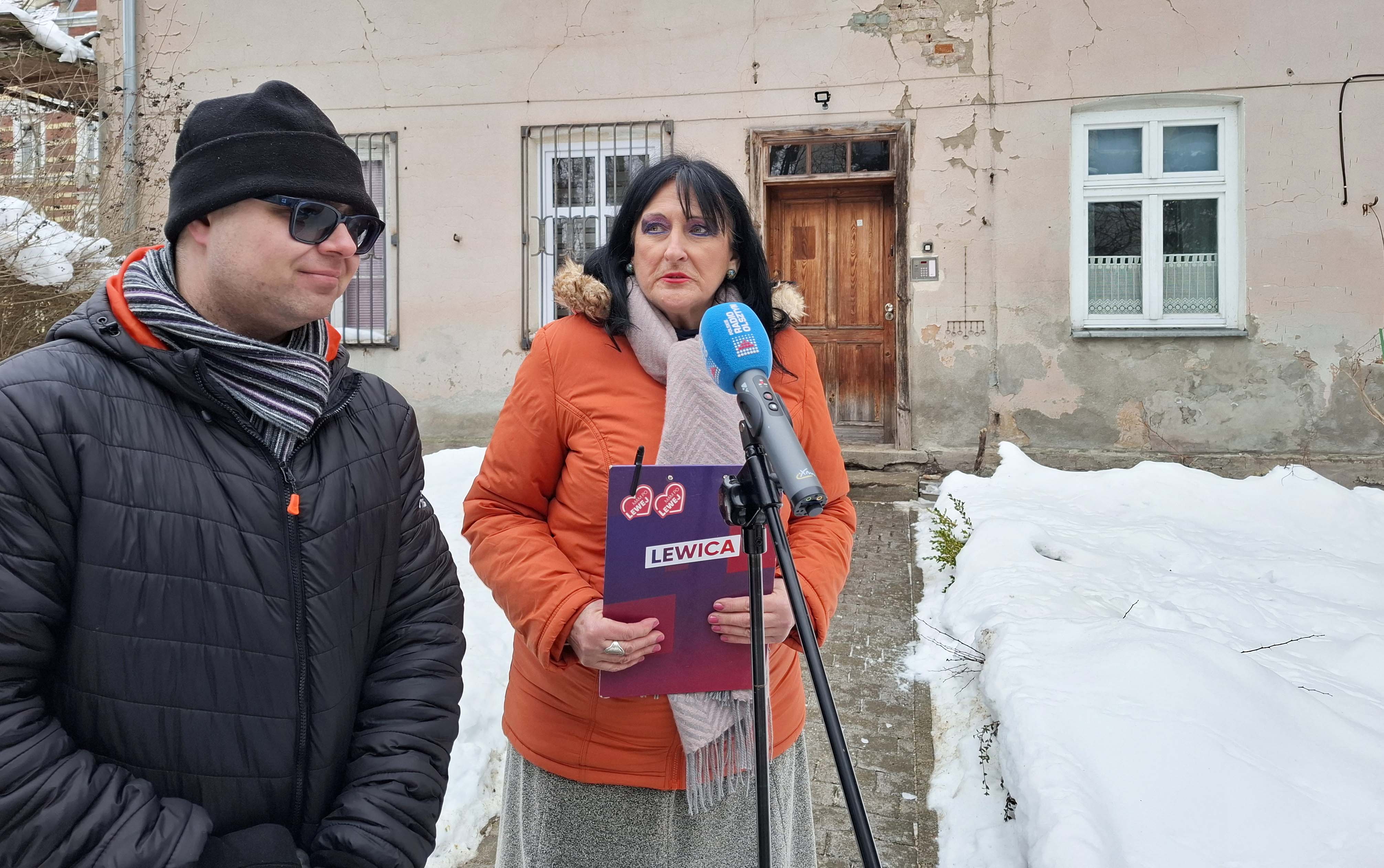 „Jak mają się poruszać piesi?” M. Matuszewska-Boruc o nieodśnieżonych chodnikach