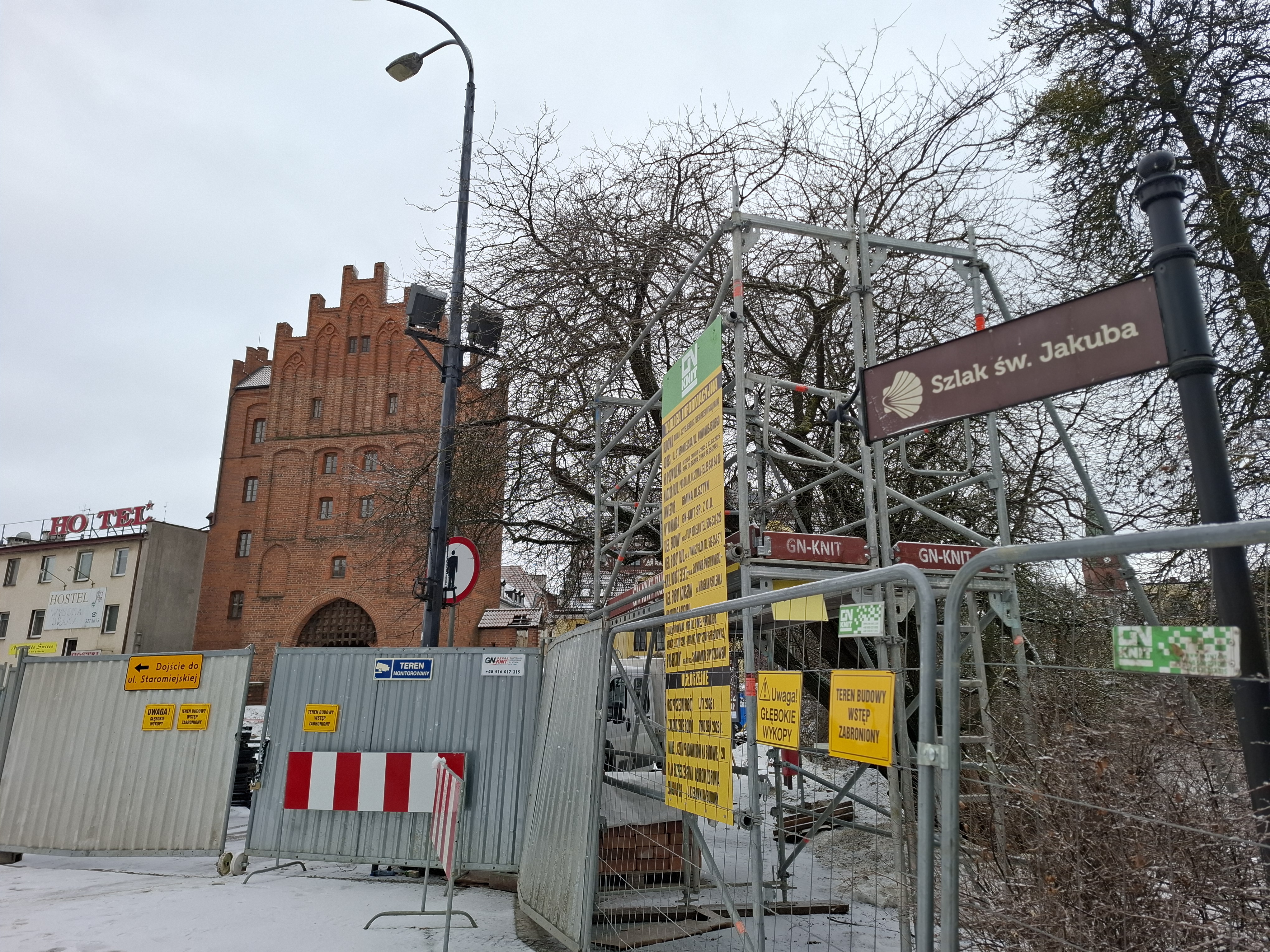 Skwer zamiast wykopu. Ruszyły prace pod Wysoką Bramą w Olsztynie