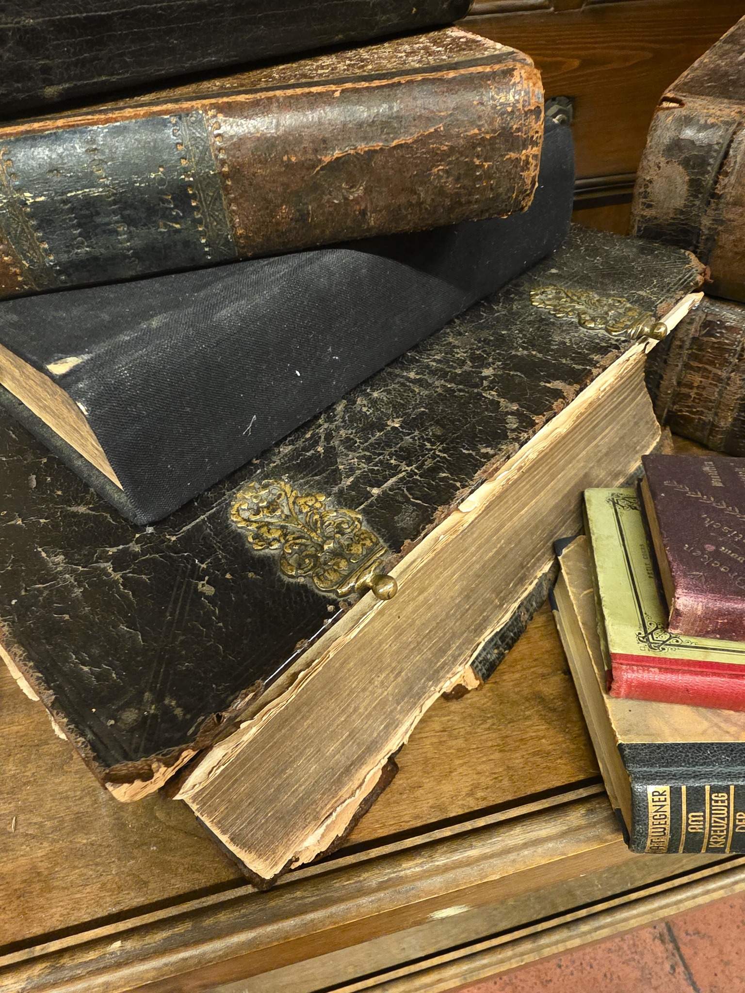 Monety, starodruki i znaleziska archeologiczne. Niedzielny pokaz w zamku