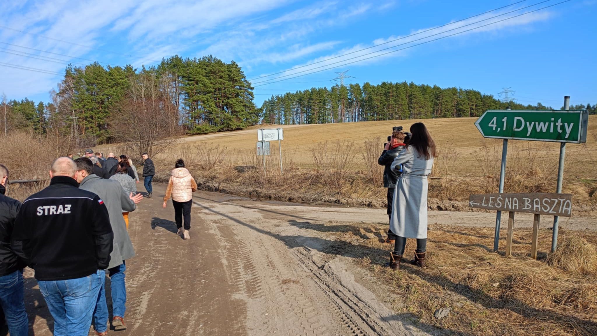 Gmina wyremontowała swoją część, miasto zwleka. Konflikt o 400 metrów drogi