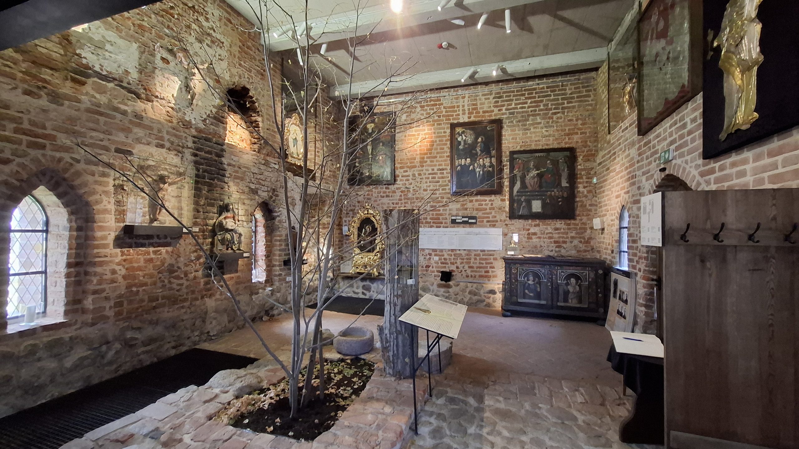 Co kryje „wikariatka”? Posłuchaj audycji o muzeum w Lubawie