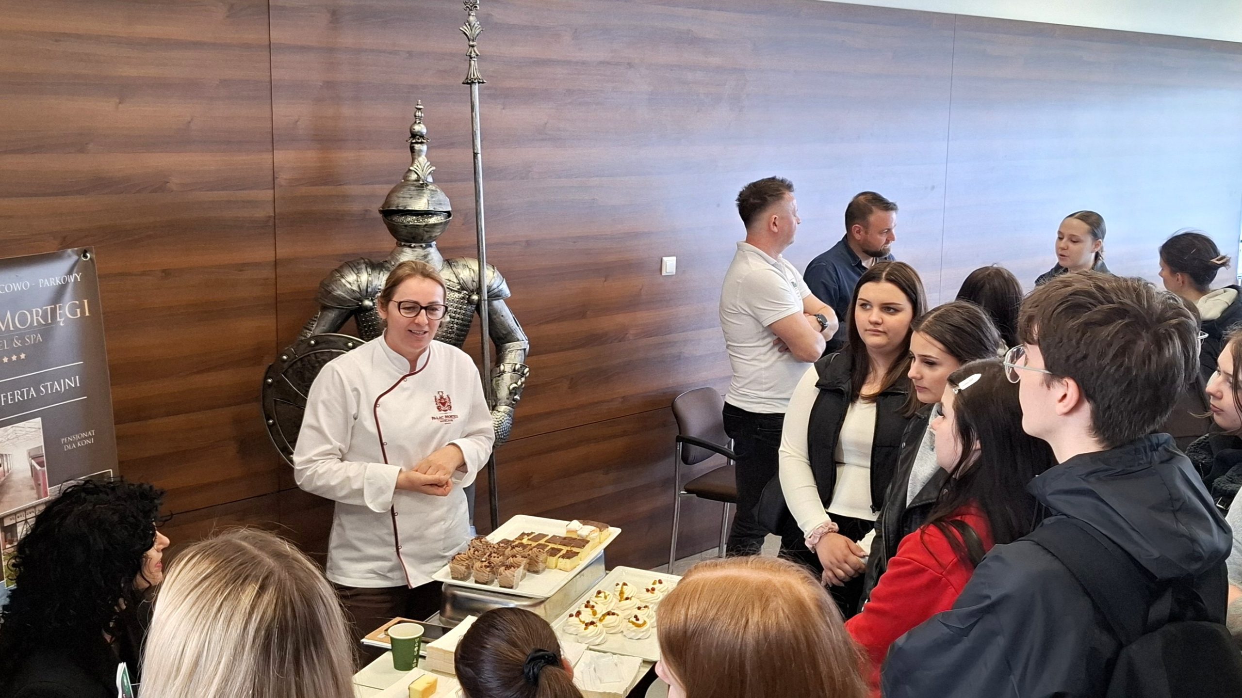 Wakacje na etacie? Coraz więcej młodych chce pracować