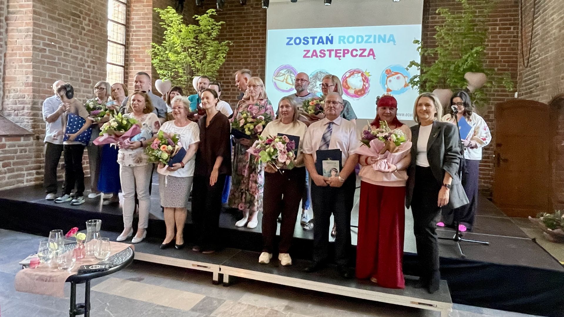 Magdalena Różczka w Elblągu: rodziny zastępcze potrzebują wsparcia