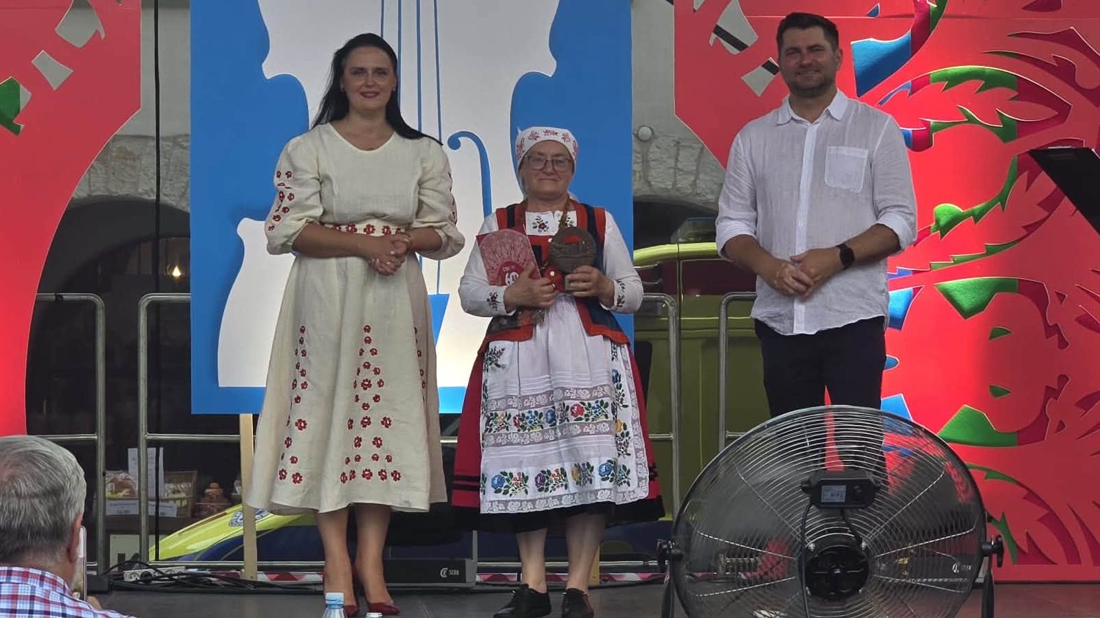 Elżbieta Kasznia ze Szczytna główną laureatką festiwalu w Kazimierzu Dolnym