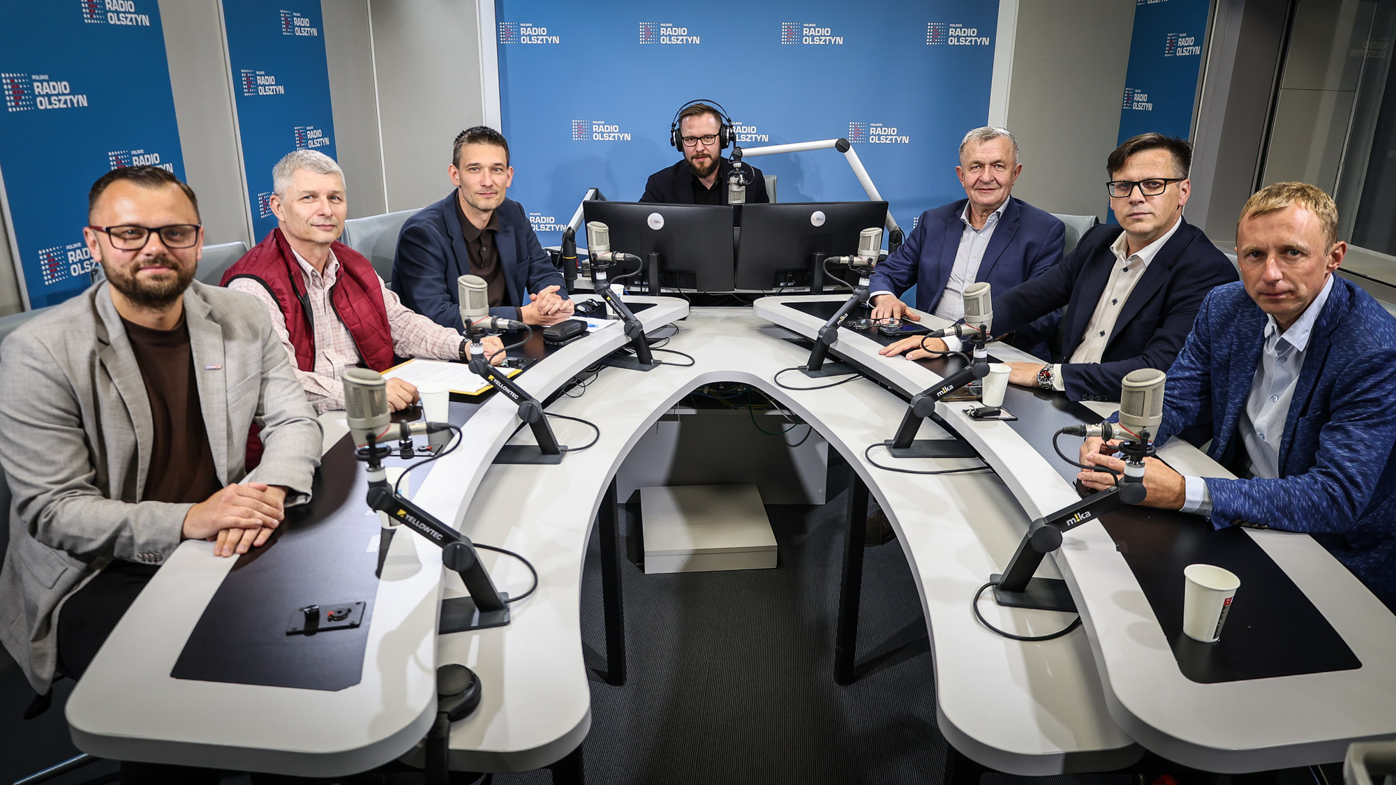 My, Wy, Oni: schron zamiast „szubienic” i kontrowersyjne plany wycinki drzew na Warmii