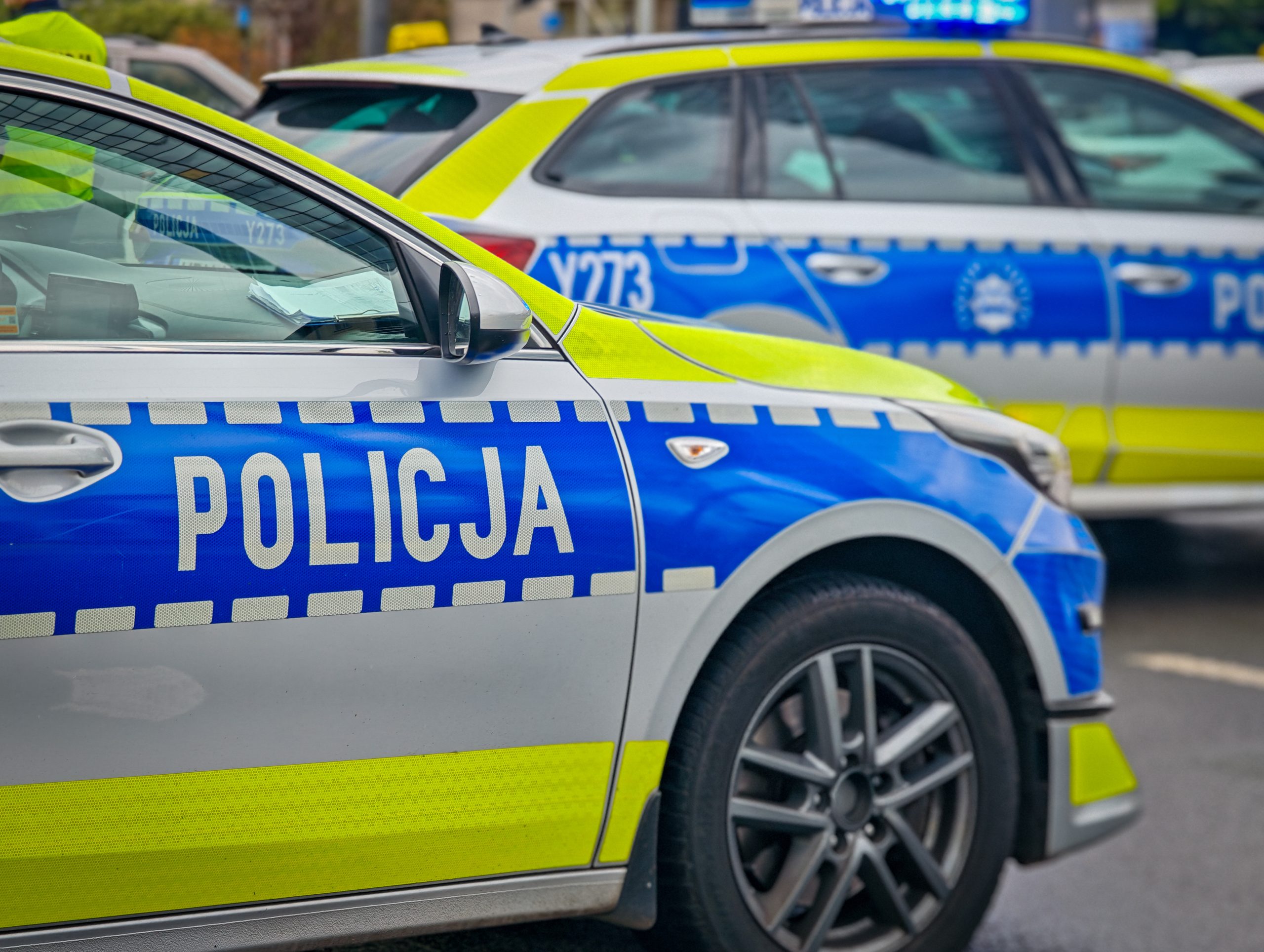 Tragiczny wypadek na Mazurach. Motocyklista zginął po uderzeniu w drzewo
