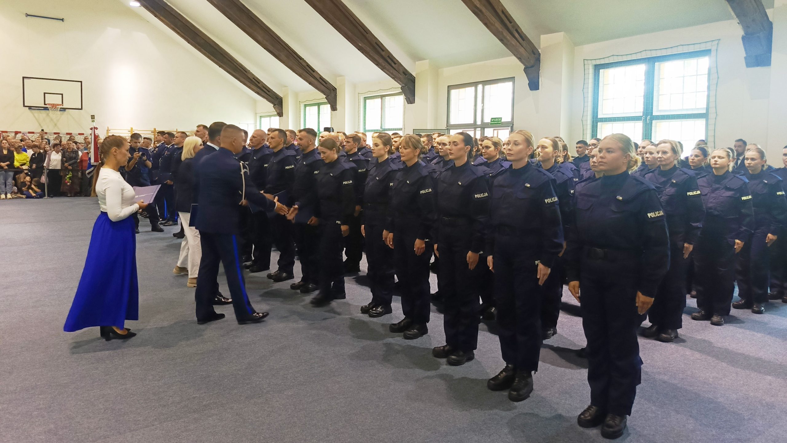 Ślubowanie nowych policjantów. Przed nimi siedem miesięcy szkolenia