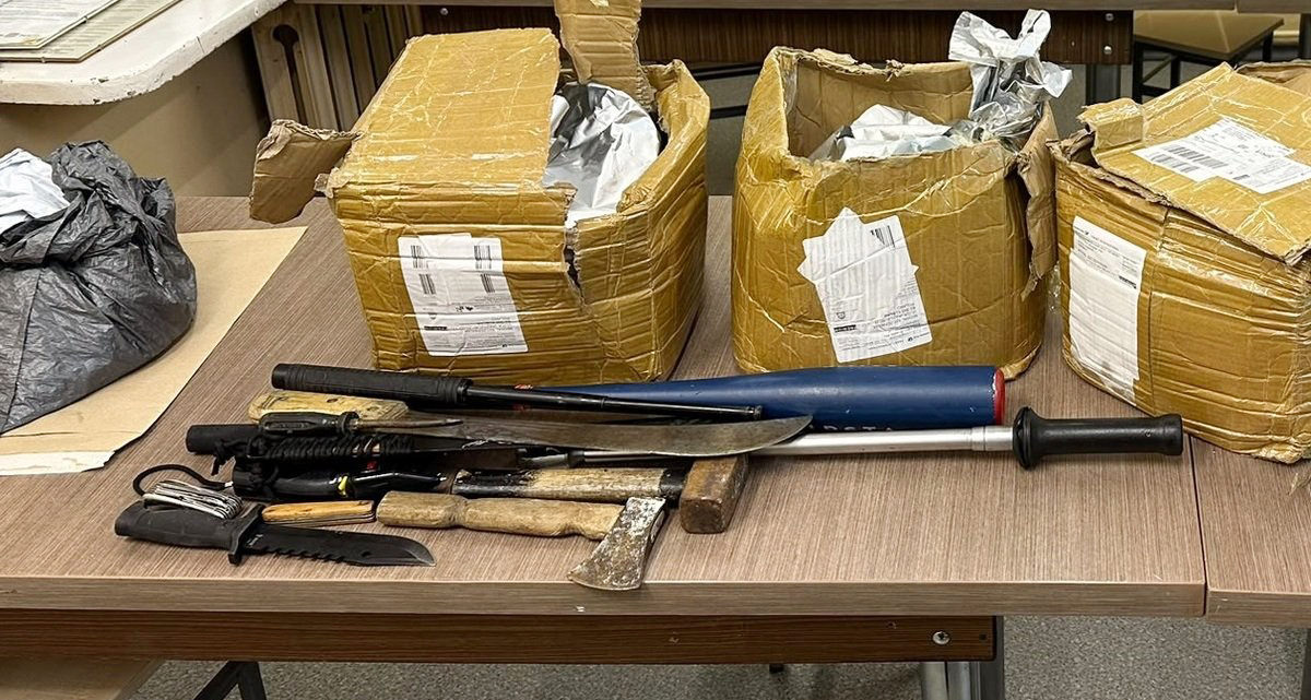 Pościg na S7 i ponad 10 kg narkotyków. Wśród zatrzymanych nastolatek