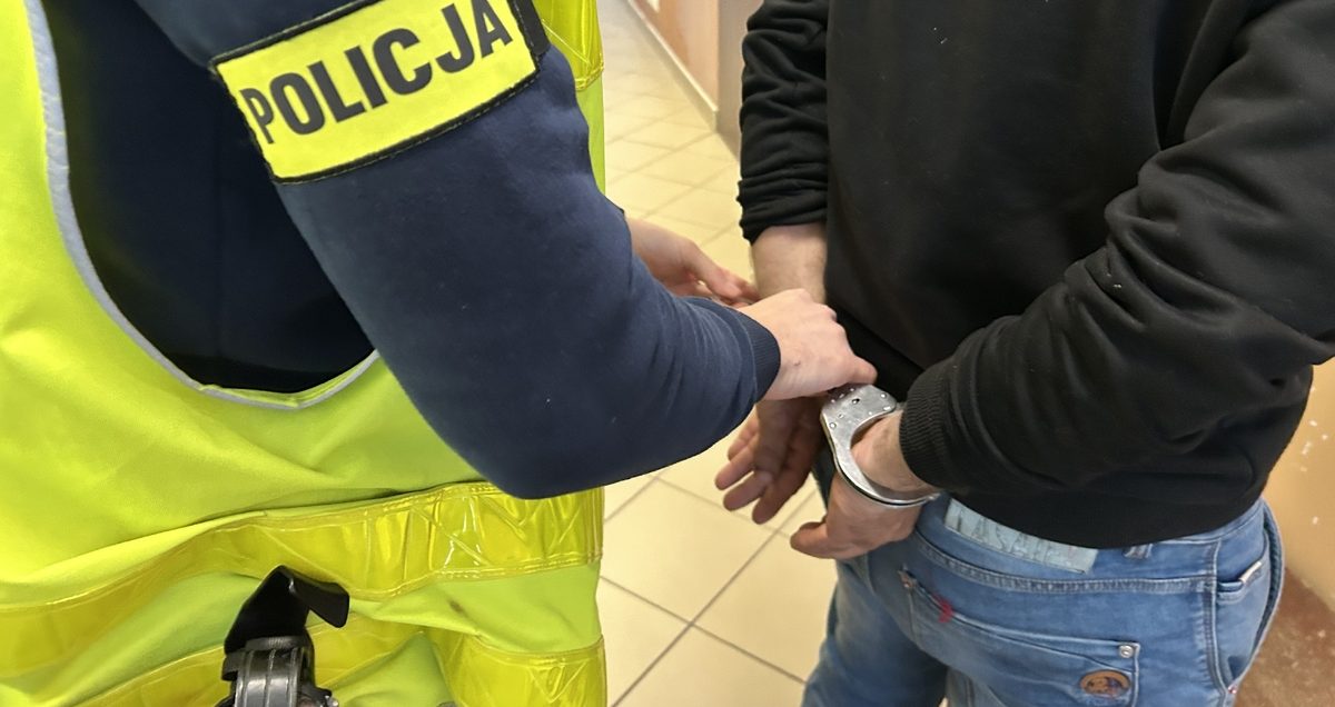 Atak nożem w Białej Piskiej. 44-latek z zarzutem usiłowania zabójstwa