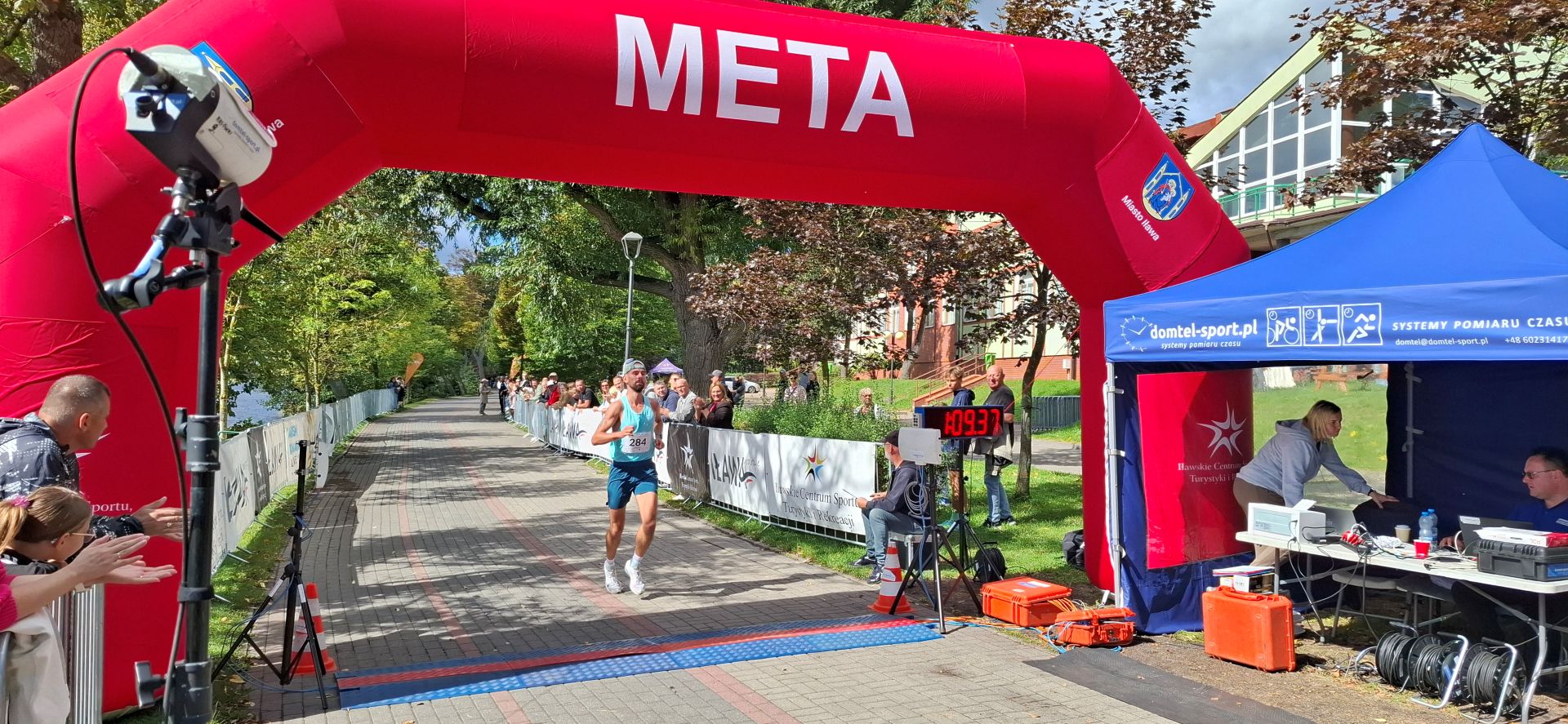 261 biegaczy na starcie półmaratonu w Iławie. Zobacz wyniki
