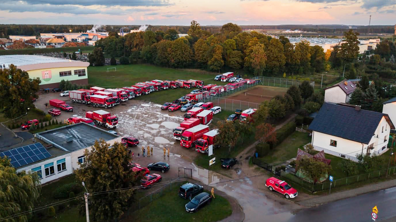 Więcej wozów strażackich na drogach. W regionie realizowane są ćwiczenia