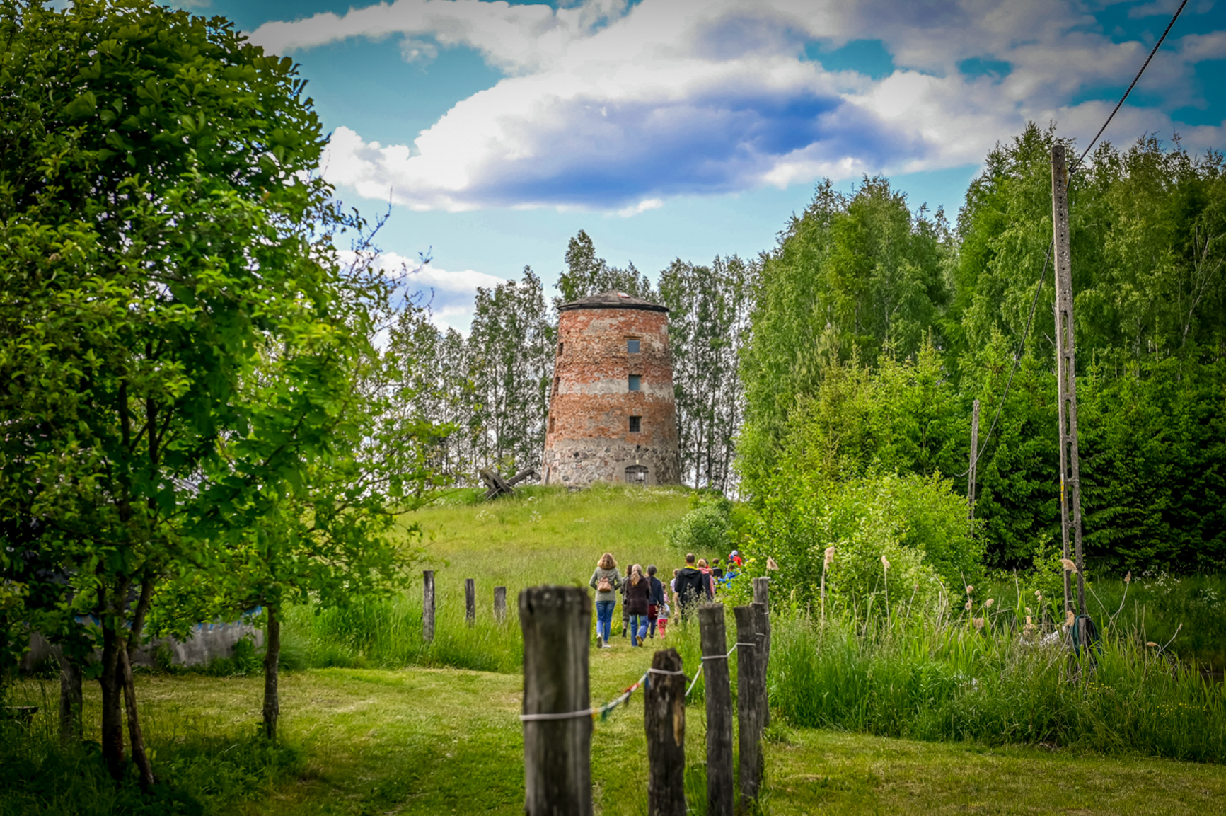 Wiatrak Waraksów – pinezka na mapie