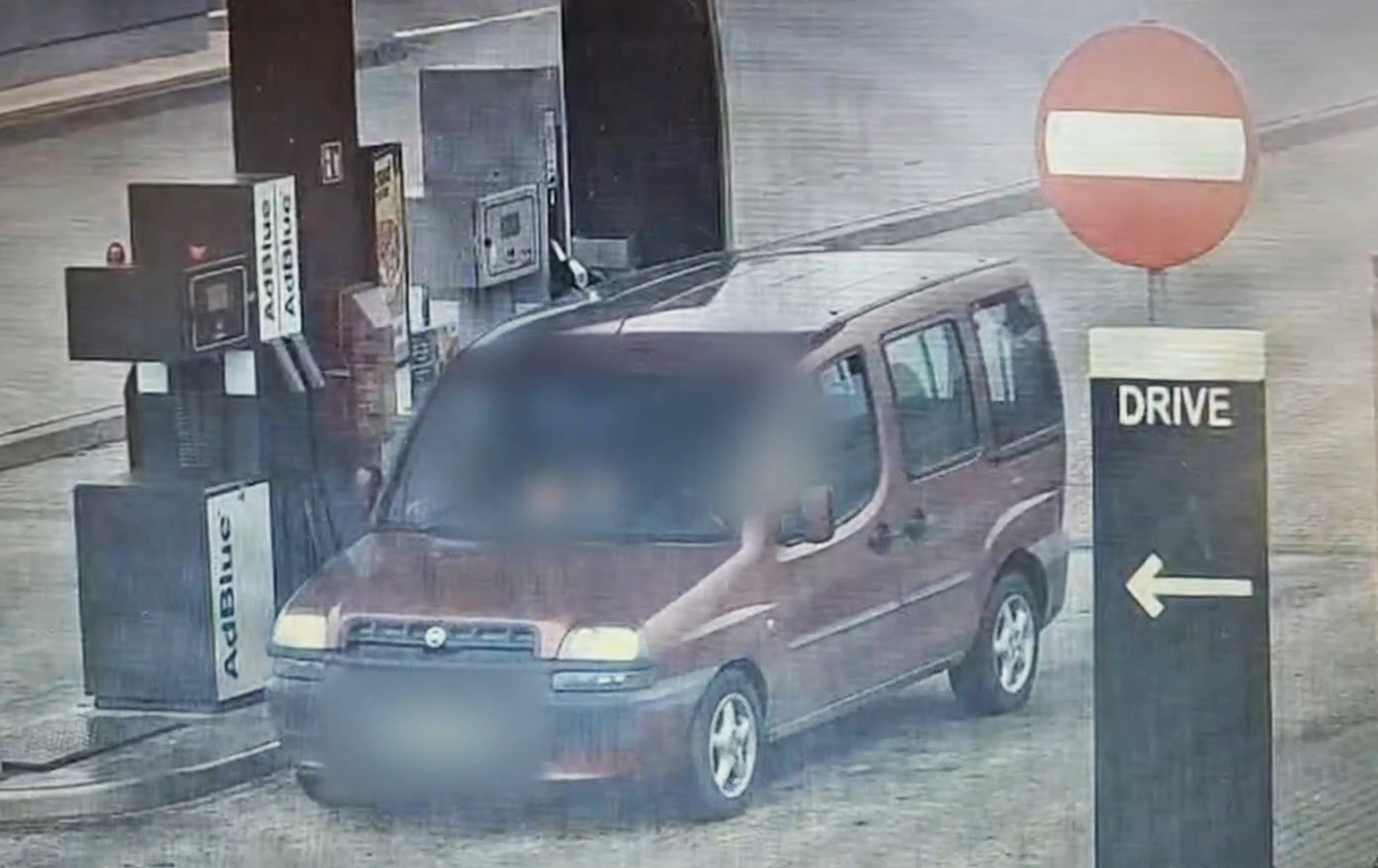 Tankowali i odjeżdżali bez płacenia. Usłyszeli 24 zarzuty