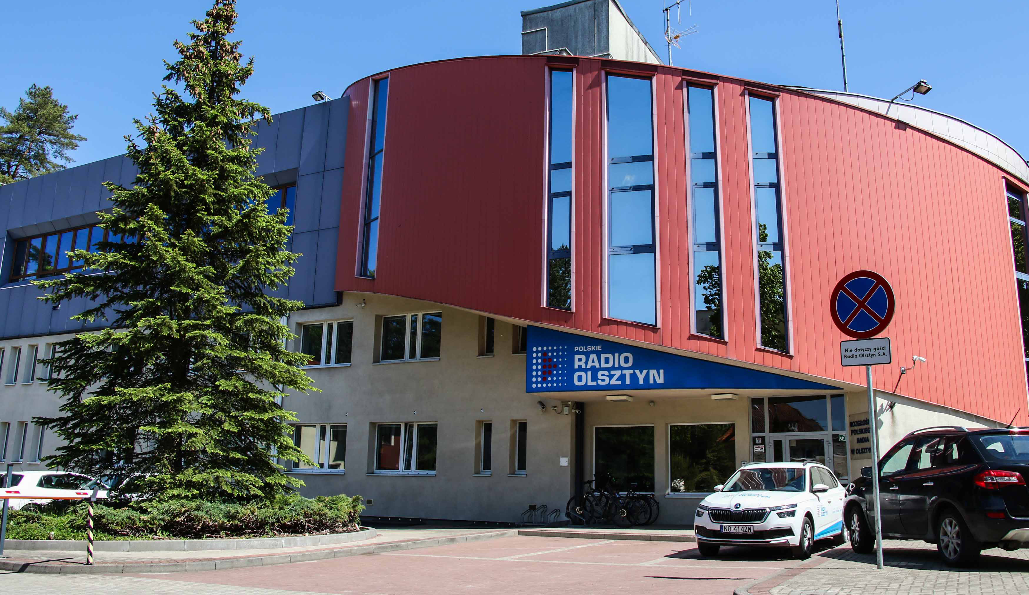 Radio Olsztyn w liczbach. 74 lata historii, setki mikrofonów i tysiące nagrań